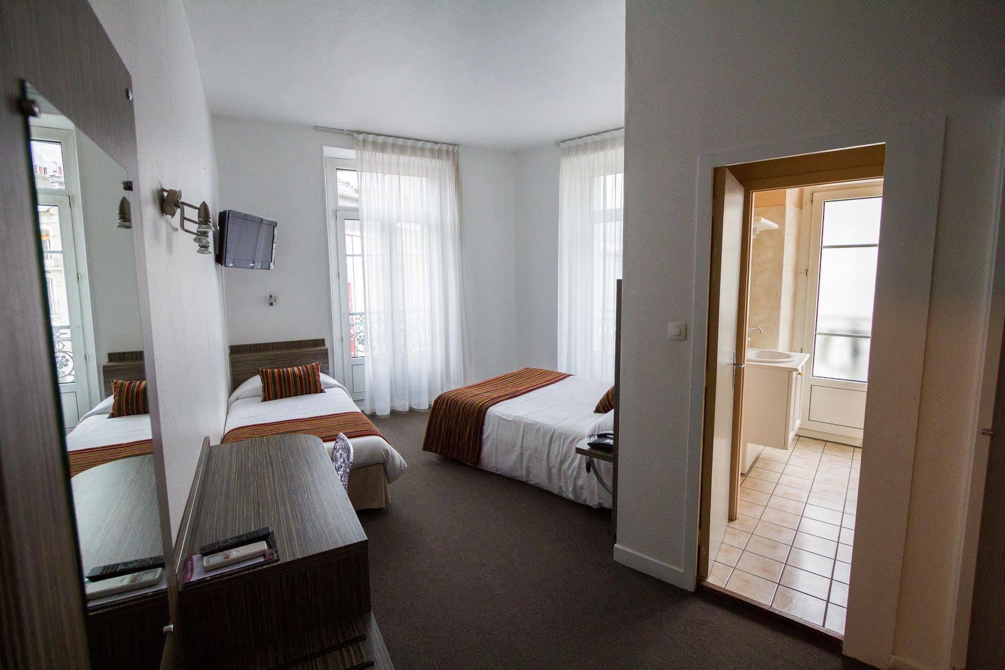 Hotel De L'Europe Grenoble Hyper-Centre Bagian luar foto