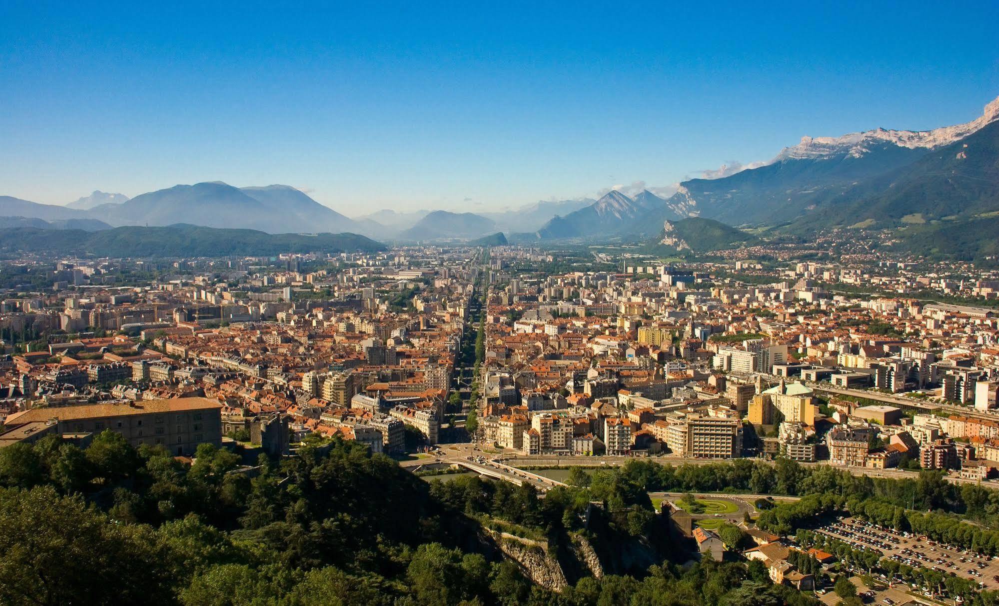 Hotel De L'Europe Grenoble Hyper-Centre Bagian luar foto