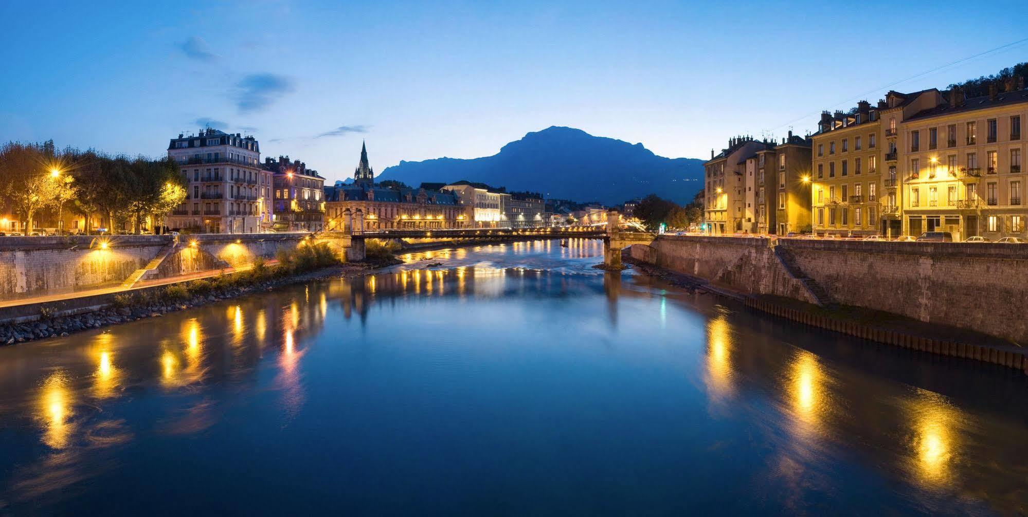 Hotel De L'Europe Grenoble Hyper-Centre Bagian luar foto